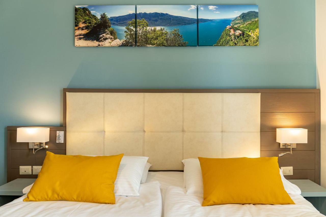 Limone Hotel